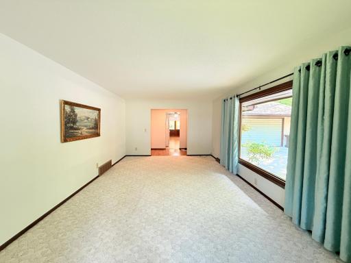 1610 N 6th Street, Montevideo, MN 56265