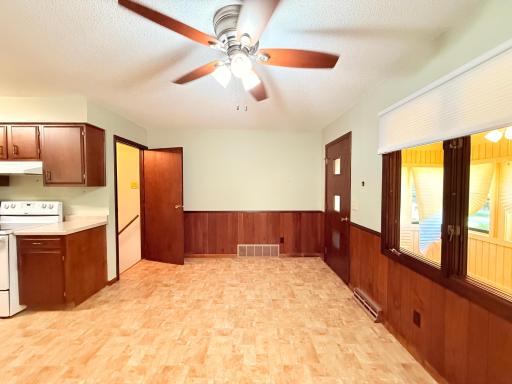 1610 N 6th Street, Montevideo, MN 56265
