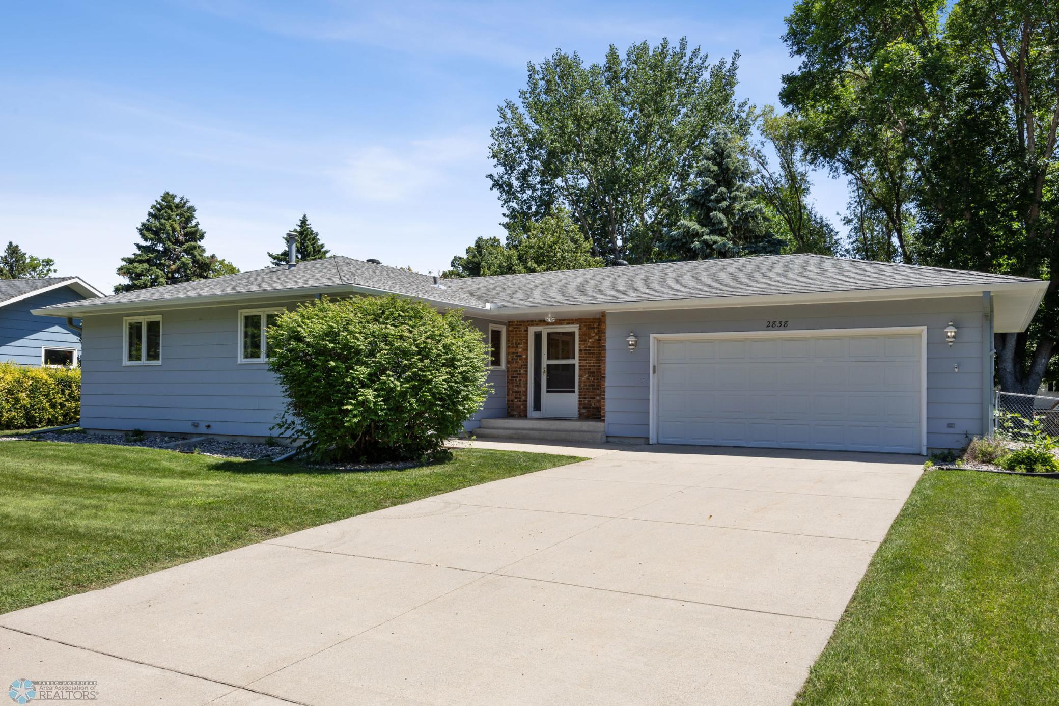 2838 Westgate Drive S, Fargo, ND 58103