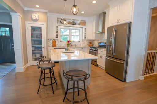 311 Lake Avenue S, Spicer, MN 56288
