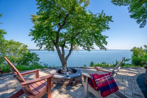 311 Lake Avenue S, Spicer, MN 56288