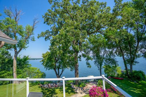 311 Lake Avenue S, Spicer, MN 56288