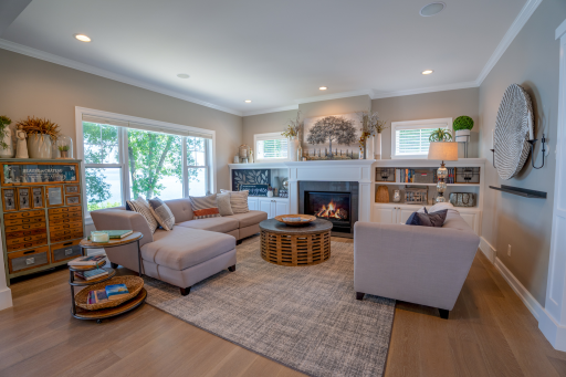 311 Lake Avenue S, Spicer, MN 56288