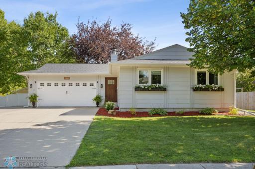 2202 25th Avenue S, Fargo, ND 58103