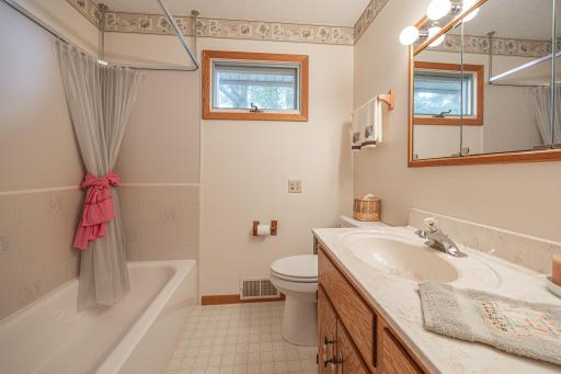 3925 Plainview Drive NW, Hackensack, MN 56452