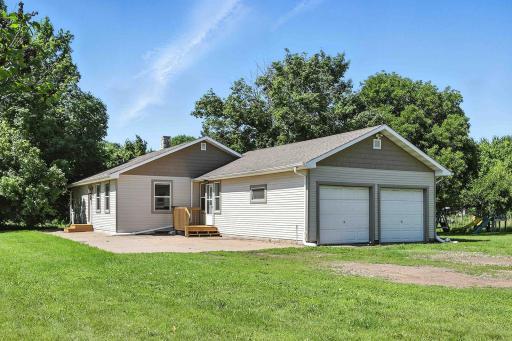 2314 347th Avenue NE, Cambridge, MN 55008