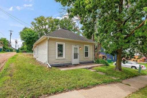208 Swan Street, Le Sueur, MN 56058