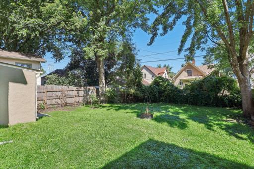 1201 Hague Avenue, Saint Paul, MN 55104