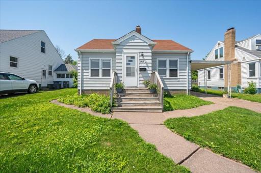 2417 London Road, Duluth, MN 55812