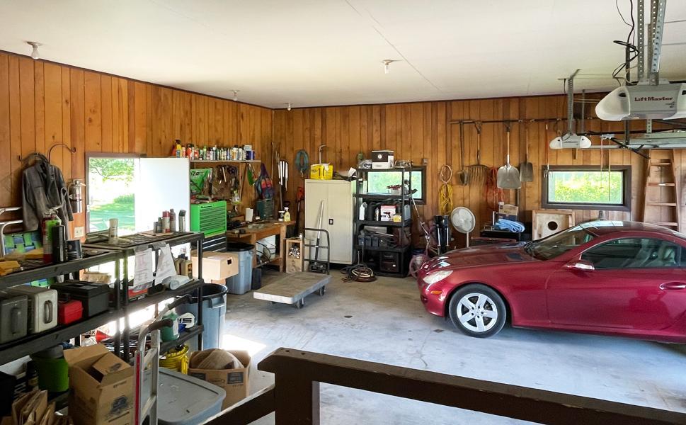 41 Garage1.jpg
