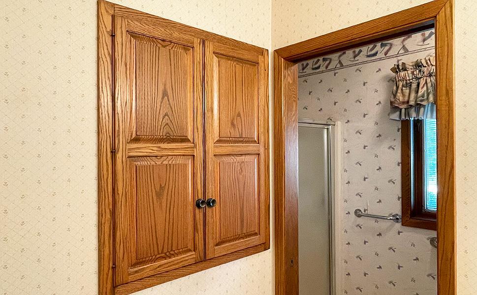 23 PrimaryBath3.jpg
