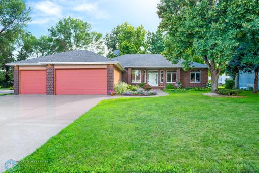 Photo for 4404 Oakcreek Drive S, Fargo, ND 58104 - listing #6749103 4404 Oakcreek Drive S, Fargo, ND 58104