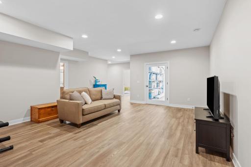 21386 Dorothy Way, Prior Lake, MN 55372