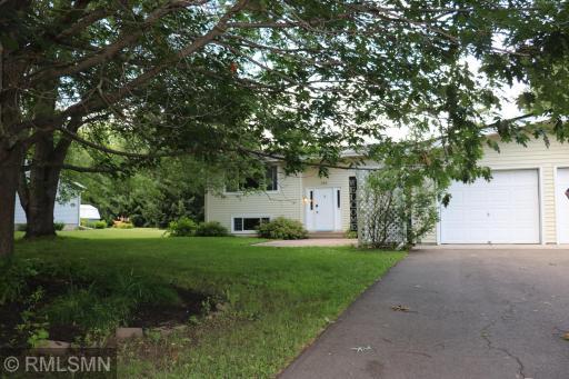 585 W 9th Street, Rush City, MN 55069