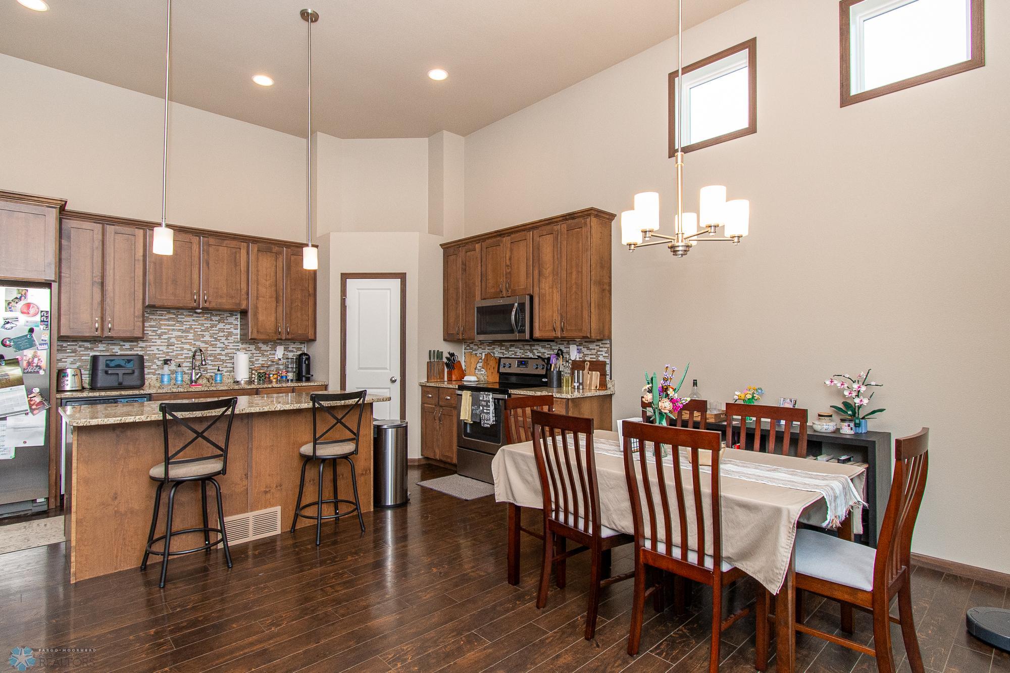 Dining/Kitchen