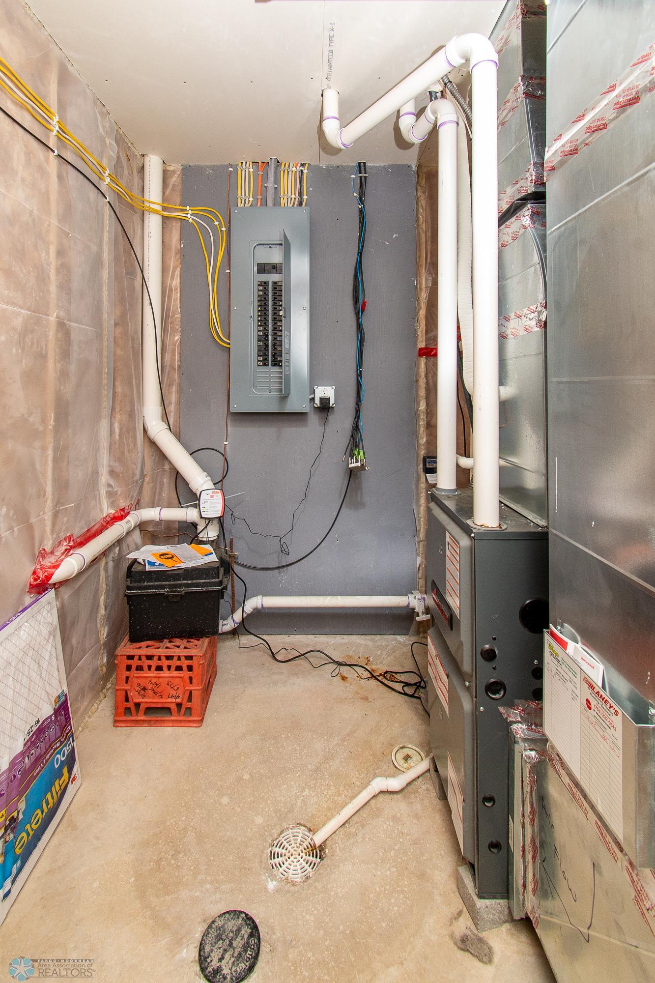 Lower Level - Utility Room