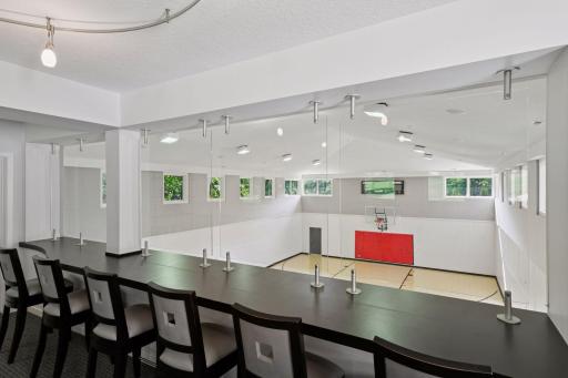 11068 Bell Oaks Estate Road, Eden Prairie, MN 55347