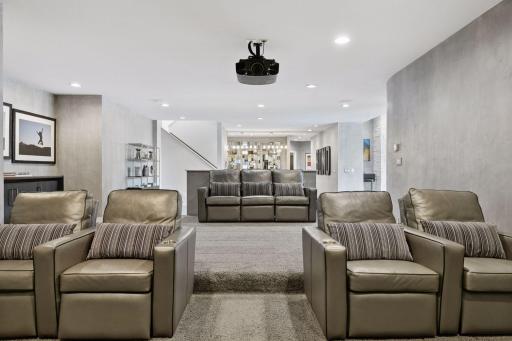 11068 Bell Oaks Estate Road, Eden Prairie, MN 55347