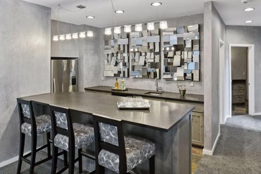 11068 Bell Oaks Estate Road, Eden Prairie, MN 55347