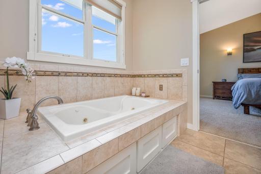 46360 Cape Trail Cleveland MN-50.jpg