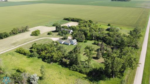 16210 NE 2nd, Hillsboro, ND 58045