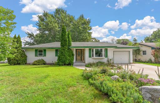7030 Girard Avenue N, Minneapolis, MN 55430