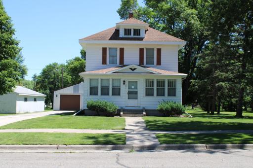 201 3rd Street SE, Renville, MN 56284