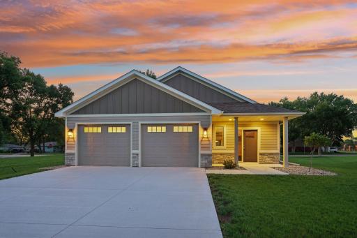 1287 Jefferson Court, Shakopee, MN 55379