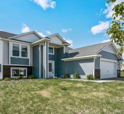 18872 Fillmore Street NW, Elk River, MN 55330
