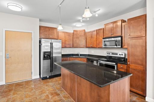 1155 Ford Road, 513, Minneapolis, MN 55426