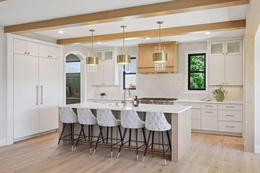 5625 Chowen Avenue S, Edina, MN 55410