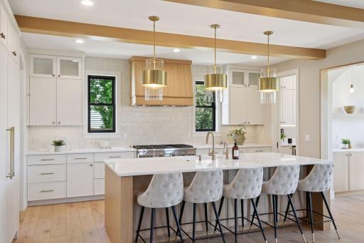5625 Chowen Avenue S, Edina, MN 55410