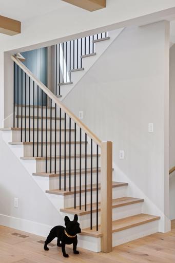 5625 Chowen Avenue S, Edina, MN 55410