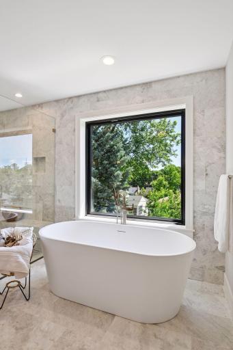 5625 Chowen Avenue S, Edina, MN 55410