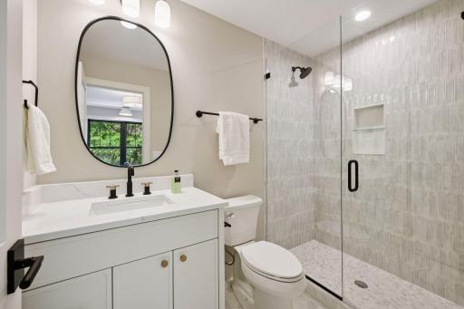 5625 Chowen Avenue S, Edina, MN 55410