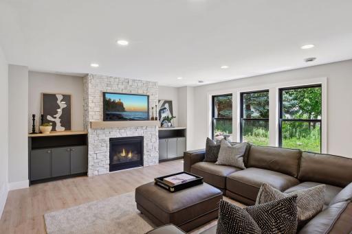 5625 Chowen Avenue S, Edina, MN 55410