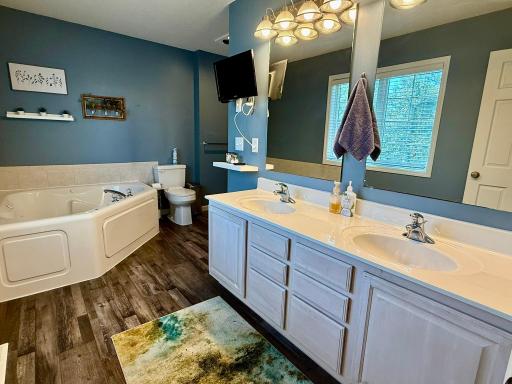 3008 Pinewood Lane NE, Alexandria, MN 56308