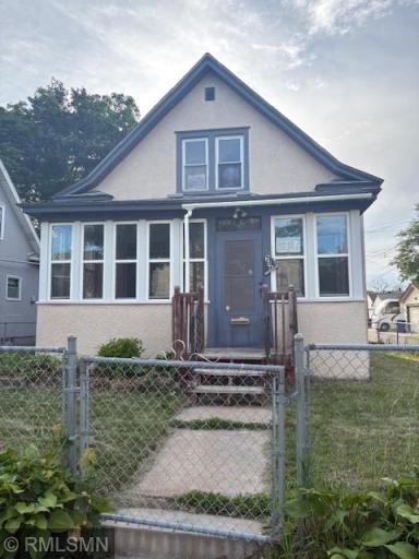 708 Hamline Avenue N, Saint Paul, MN 55104