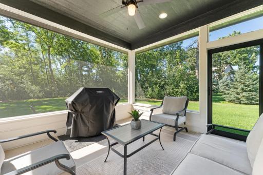 2576 Timber Oaks Road SW, Rochester, MN 55902