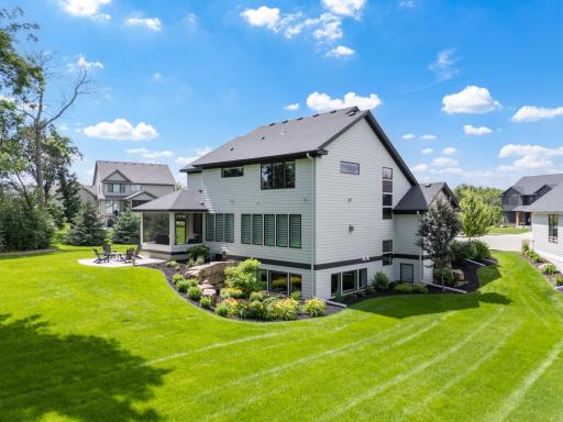 2576 Timber Oaks Road SW, Rochester, MN 55902