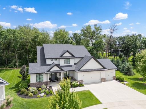 2576 Timber Oaks Road SW, Rochester, MN 55902