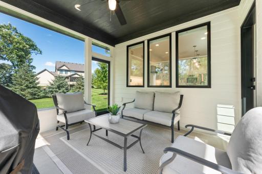 2576 Timber Oaks Road SW, Rochester, MN 55902