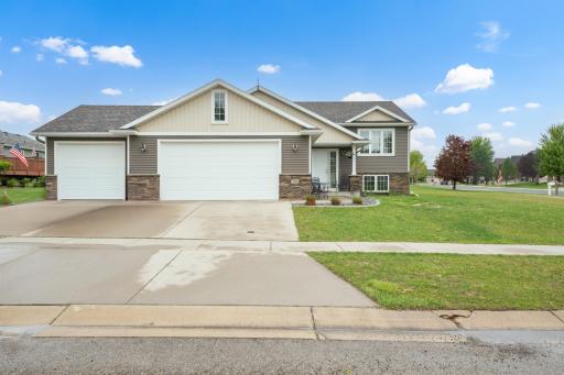 305 13th Avenue NW, Kasson, MN 55944
