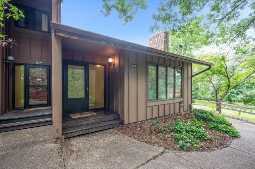2608 Sumac Ridge, Saint Paul, MN 55110