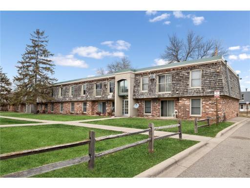 900 9th Avenue S, 8, Hopkins, MN 55343