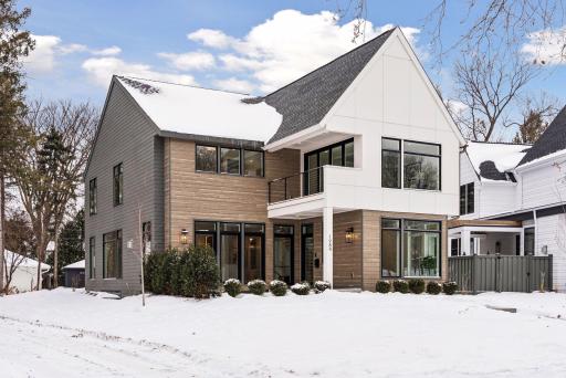 Introducing 1984 Kenwood Parkway, a stunning new construction residence in the prestigious Kenwood neighborhood of Minneapolis, Minnesota.