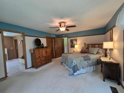 21200 5th Street NW, New London, MN 56273