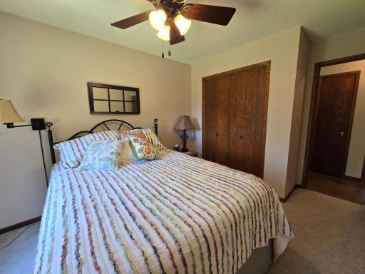 21200 5th Street NW, New London, MN 56273