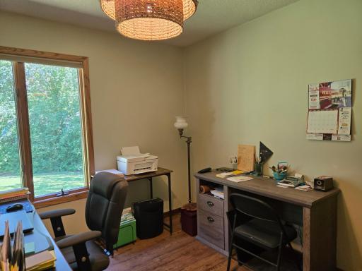21200 5th Street NW, New London, MN 56273