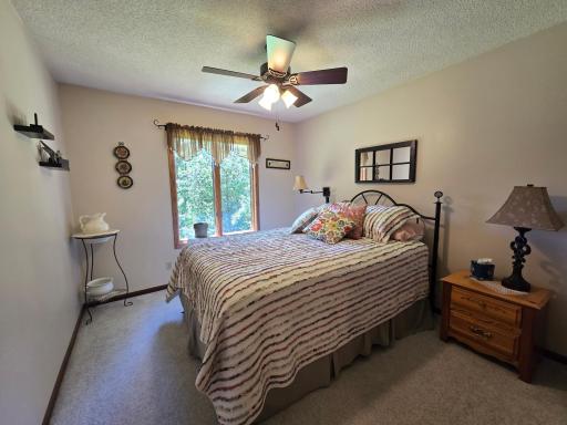 21200 5th Street NW, New London, MN 56273